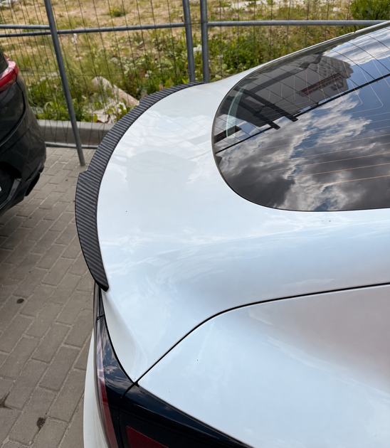 Спойлер на Tesla Model 3, Y, Highland матовый карбон - изображение 3