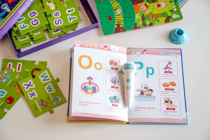 Интерактивная книга English Alphabet Smart Koala озвучивание 3 языка 300 гр/м2 28 героев разноцветный - изображение 3
