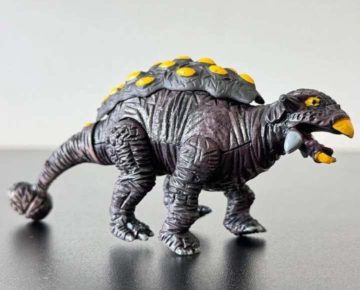 Фигурка динозавра фиолетово-желтая, Dino Toys, полимер - Фото 3 Фигурка динозавра фиолетово-желтая, Dino Toys, полимер - изображение 3