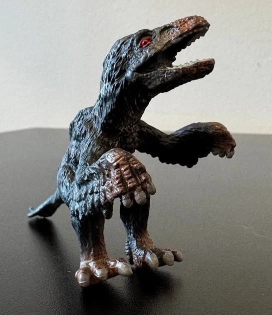 Фигурка Монолофозавр с синими полосками, Dino Toys, полимерная - Фото 4 Фигурка Монолофозавр с синими полосками, Dino Toys, полимерная - изображение 4