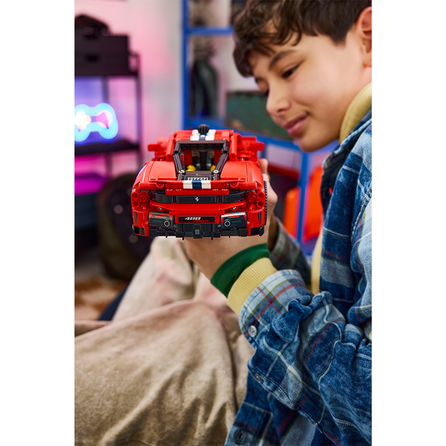 Конструктор LEGO Technic Ferrari 488 Pista 882 детали (42235) - изображение 8
