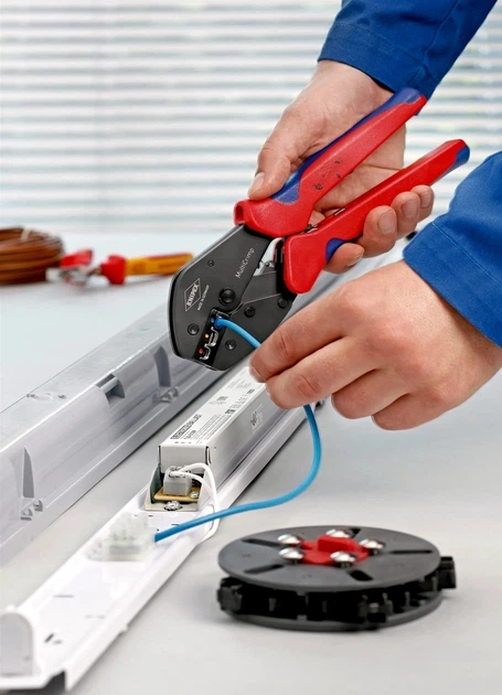 Кліщі обтискні з барабанним магазином та 5 матрицями KNIPEX MultiCrimp (97 33 02) - изображение 3