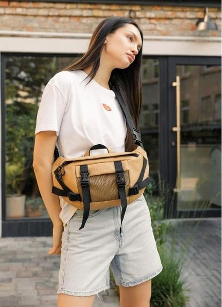 Большая женская поясная сумка бананка из экокожи Sambag DynamicDart бежевая 60521 - Фото 2 Большая женская поясная сумка бананка из экокожи Sambag DynamicDart бежевая 60521 - изображение 2