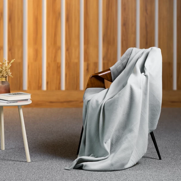 Ковдра флісова 130x150 см Teesa TSA8900-1 Gray (5901890070041) - Фото 4 Ковдра флісова 130x150 см Teesa TSA8900-1 Gray (5901890070041) - зображення 4