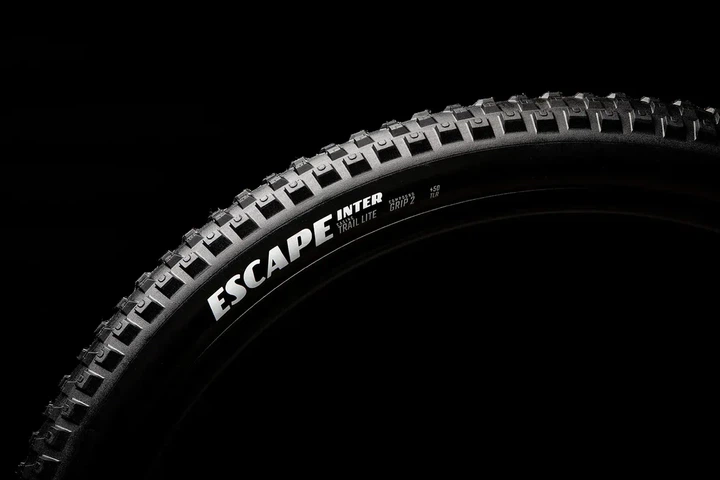 Покрышка GoodYear Escape Inter Trail Lite Dynamic:Grip2 29x2.40 чёрная - Фото 3 Покрышка GoodYear Escape Inter Trail Lite Dynamic:Grip2 29x2.40 чёрная - изображение 3