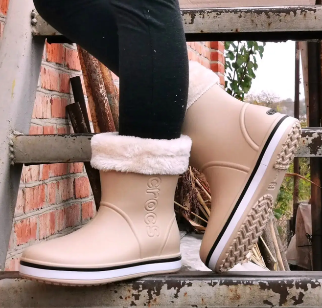 Женские теплые зимние резиновые полусапожки CROCS 41 р (26 см) бежевые - изображение 9