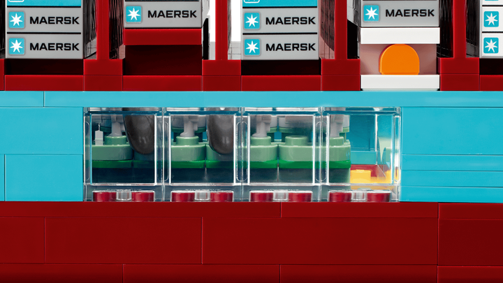 Конструктор LEGO Контейнеровоз Maersk с двухтопливным двигателем 1516 деталей (40955) - Фото 7 Конструктор LEGO Контейнеровоз Maersk с двухтопливным двигателем 1516 деталей (40955) - изображение 7