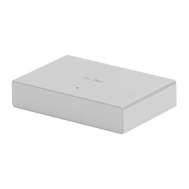 KVM Перемикач GL.iNet Comet PoE (GL-RM1PE) - Фото 2 KVM Перемикач GL.iNet Comet PoE (GL-RM1PE) - зображення 2