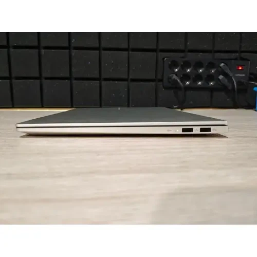 Ноутбук ASUS Vivobook M5606UA 16.0 AMD Ryzen 9 8945HS 5.2 ГГц 32GB 1000GB + Windows 11 Pro + АКБ + ЗП Б/У | 37750 - изображение 4