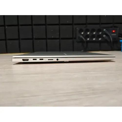 Ноутбук ASUS Vivobook M5606UA 16.0 AMD Ryzen 9 8945HS 5.2 ГГц 32GB 1000GB + Windows 11 Pro + АКБ + ЗП Б/У | 37750 - изображение 5