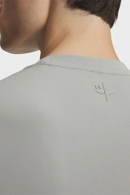 Чоловічий сірий лонгслів M Explor IsoChill UPF LS Under Armour M 6009205-069 - Фото 3 Чоловічий сірий лонгслів M Explor IsoChill UPF LS Under Armour M 6009205-069 - зображення 3
