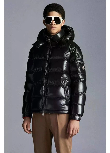 Чоловіча куртка Moncler Maya матова пуховик чорний L 4460 - Фото 1 Чоловіча куртка Moncler Maya матова пуховик чорний L 4460 - зображення 1