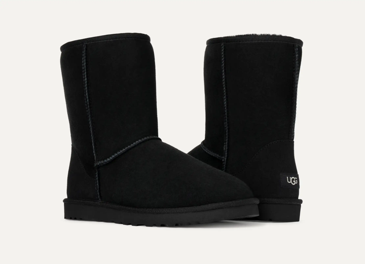 Дитячі уггі для дівчинки Замшеві Середні Чорні UGG Classic Short Kids Black (31, чорний) - Фото 3 Дитячі уггі для дівчинки Замшеві Середні Чорні UGG Classic Short Kids Black (31, чорний) - зображення 3