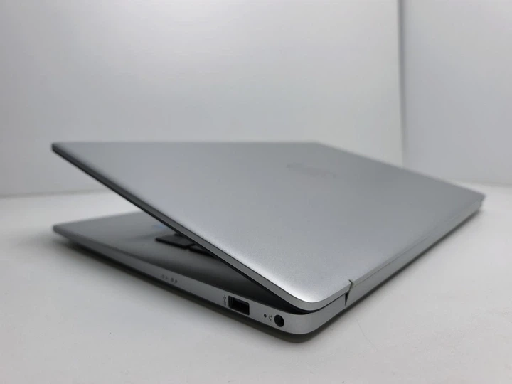 Ноутбук HP 17.3 17-cn2000 FHD IPS/Intel Core i3-1215U/8GB/256GB SSD/Intel UHD Graphics/DOS/Natural Silver (14015) Б/в - Фото 2 Ноутбук HP 17.3 17-cn2000 FHD IPS/Intel Core i3-1215U/8GB/256GB SSD/Intel UHD Graphics/DOS/Natural Silver (14015) Б/в - зображення 2