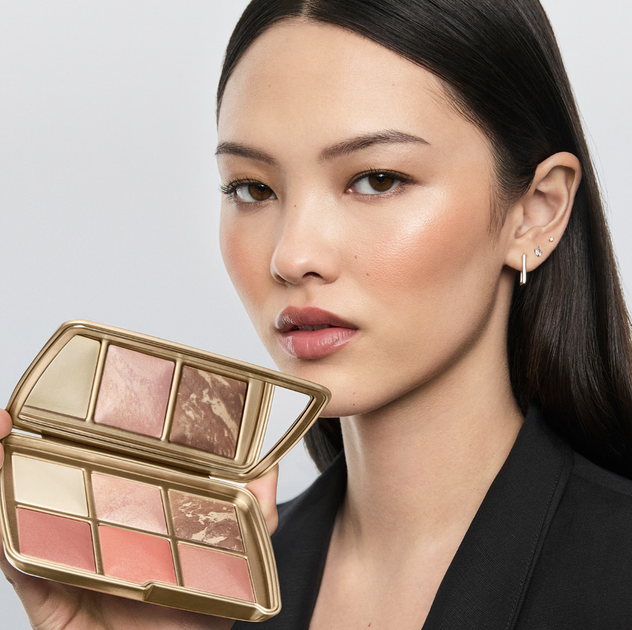 Палетка для обличчя HOURGLASS Ambient Lighting Edit Unlocked, Love - Фото 3 Палетка для обличчя HOURGLASS Ambient Lighting Edit Unlocked, Love - зображення 3