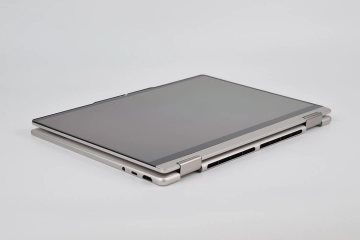 Ультрабук-трансформер Lenovo Yoga 7 2-in-1 14AGP11 Ryzen AI 7 445 / 32GB / 1TB / 14" 2.8K OLED 120Hz / Win11 / Pen / Seashell - Refurbished - Фото 4 Ультрабук-трансформер Lenovo Yoga 7 2-in-1 14AGP11 Ryzen AI 7 445 / 32GB / 1TB / 14" 2.8K OLED 120Hz / Win11 / Pen / Seashell - Refurbished - изображение 4