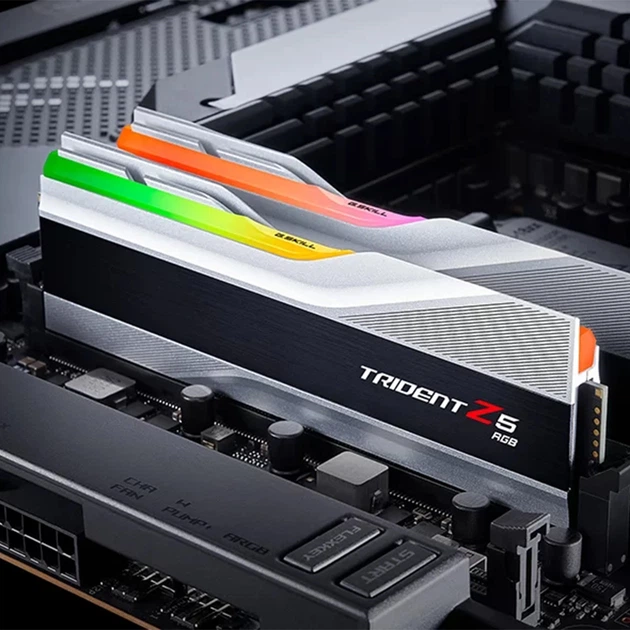 Модуль пам'яті G.Skill Trident Z5 RGB Silver DDR5-6000 32GB (2x16GB) CL32-38-38-96 1.35V - зображення 5