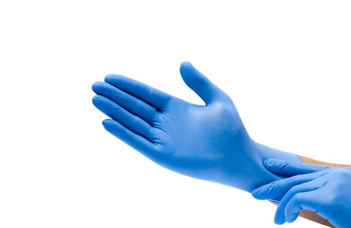 Перчатки нитриловые без пудры SafeTouch Advanced Slim Blue размер S - зображення 1