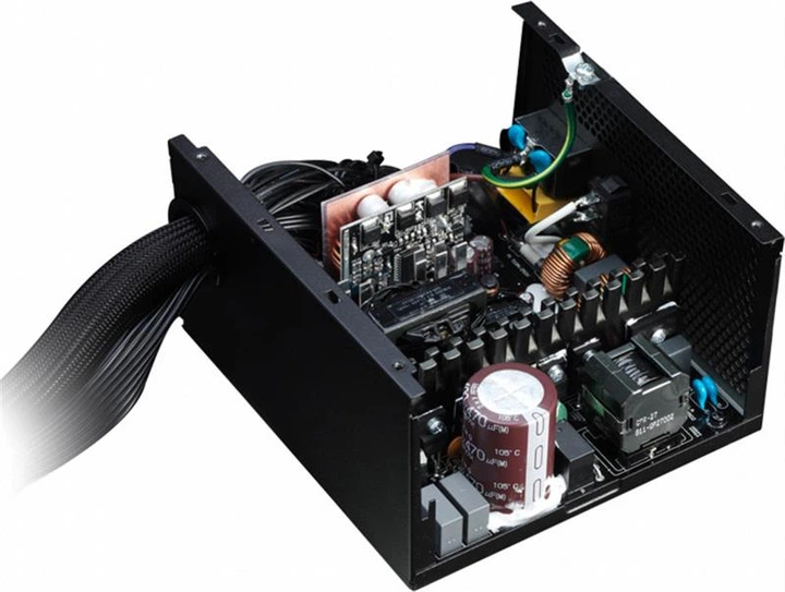 Блок питания BitFenix Formula Gold BF-550G (BP-FM550ULAG-9R) 550W - изображение 6