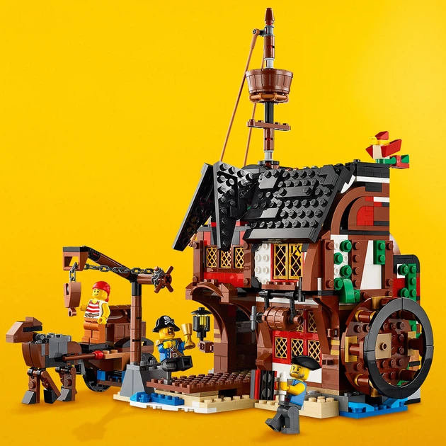 Конструктор LEGO Creator 3 в 1 Пиратский корабль 1264 детали