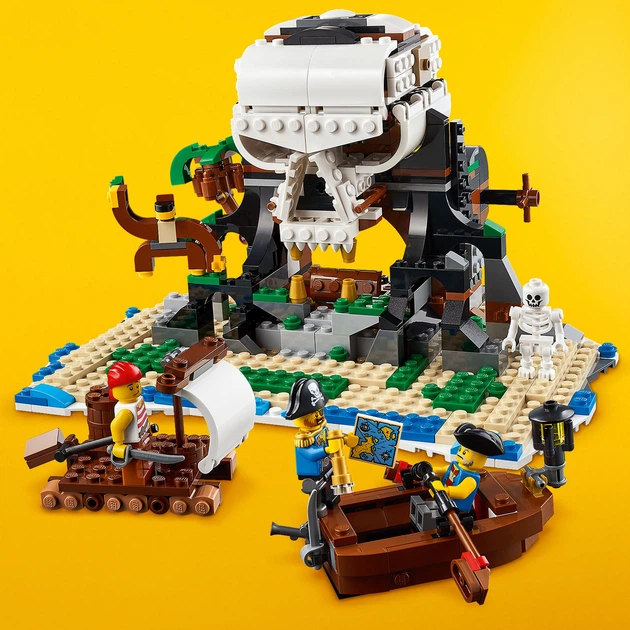 Конструктор LEGO Creator 3 в 1 Пиратский корабль 1264 детали