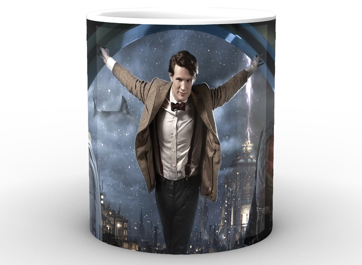 Кружка GeekLand белая Доктор Кто Doctor Who Доктор кто на фоне арки DW.02.025 - изображение 3