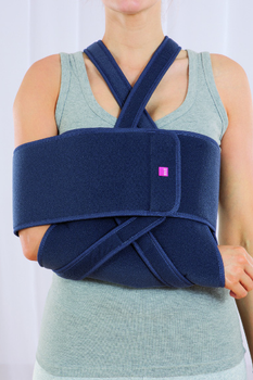 Бандаж для верхньої кінцівки (пов'язка Дезо) medi shoulder sling MEDI р. Універсальний (shoulder sling)