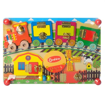 Деревянная игрушка Fun Toys Бизиборд Паровоз MD 2054-3