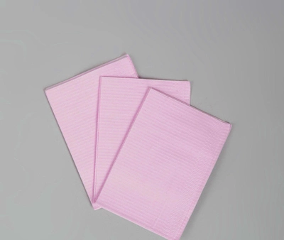 Серветка нагрудник медична, стоматологічна тришарова Polix PRO&MED (125шт в упаковці) Рожева