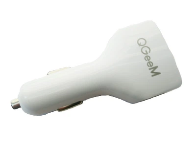 Автомобильная USB зарядка QGeeM белая
