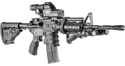 Накладка FAB Defense на шахту магазину AR15 колір: зелений