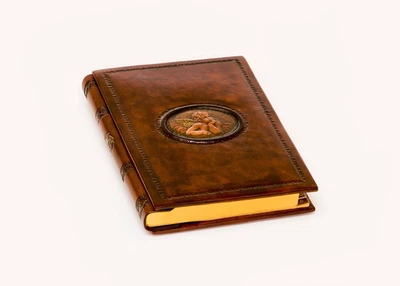 Кожаная адресная книга Florentia Thinking Angel 15х22 см Коричневая (RUB5603026)
