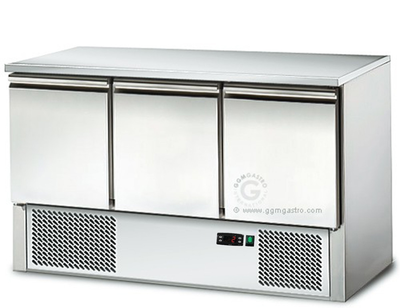 Холодильный стол GGM Gastro SAG147EN