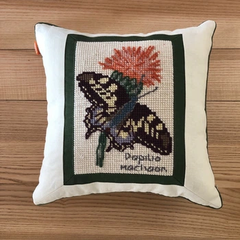 Подушка Kaanni Метелик Махаон 40x40 Різнокольоровий