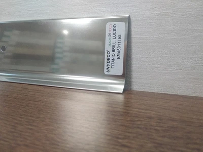Алюмінієвий плінтус Luciano alluboard 2000x60x11 срібло поліроване BMA6011ABL