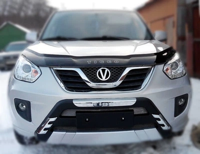 Дефлектор капота Chery Tiggo 2010- с логотипом Vip Tuning