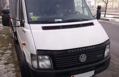 Дефлектор капота Volkswagen LT 1996-2006 с логотипом Vip Tuning