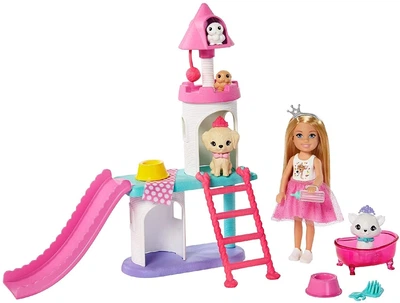 Игровой набор Barbie Princess Adventure Chelsea Pet Castle Plays