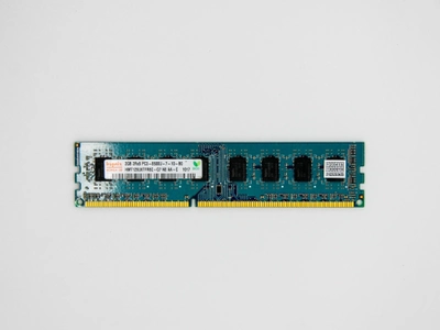 Оперативная память Hynix DIMM 2Gb DDR3-1066MHz PC3-8500 CL7 (HMT125U6TFR8C-G7 N0 AA-C) Б/У