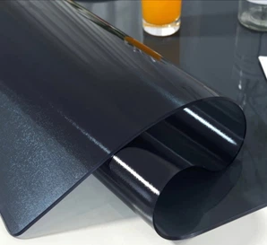Скатерть мягкое стекло Dekores на стол защитная 600x900x2 мм Черная