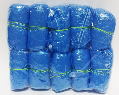 Бахилы одноразовые голубые поилэтиленовые 3,5 гр 100 штук 50 пар в упаковке Без бренда