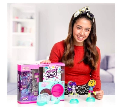 Игровой набор Moose Capsule chix Shimmer Surge 2 Pack сюрприз 2 куклы с одеждой и аксессуарами А2