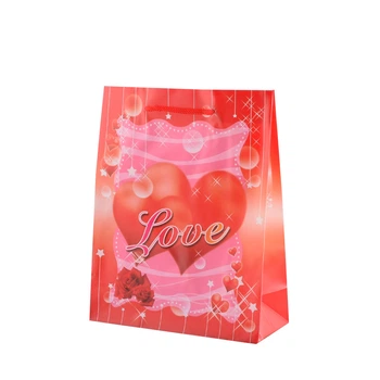 Пакет подарунковий 16х12х6 см з серцем LOVE червоний (42301.059)
