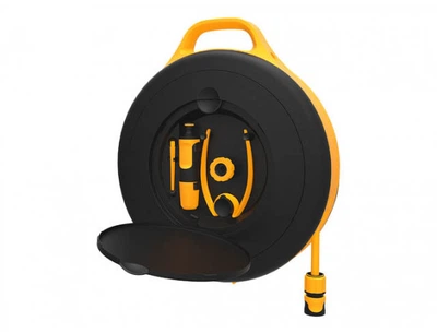 Катушка со шлангом 3/8", 15 м и набором аксессуаров Fiskars 1020436