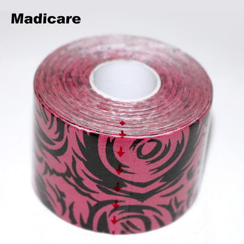 Кинезио тейп Kinesiology Tape Madicare с принтом 5см х 5м розовый с тату-принтом