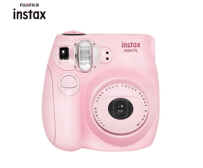 Камера моментальной печати Fujifilm Instax Mini7с Pink с прозрачным чехлом в комплекте