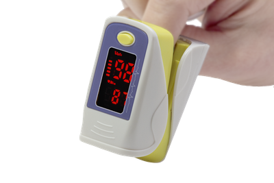Пульсоксиметр Pulse Oximeter 303 C Напалечный Беспроводной портативный пульсометр и оксиметр цифровой Сине/Желтый + батарейки в подарок (662 V)