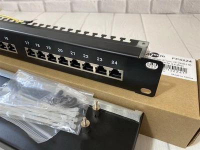 Патч-панель 24 порта RJ-45 FTP 1U для сети cat.5e металлическая
