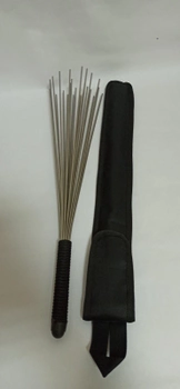 Даосский железных веник с нержавейки для масажа BIGмагазин на 24 прутика диаметром 3 мм в черном чехле
