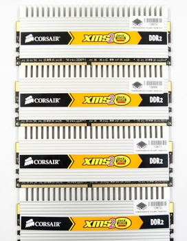 Игровая Оперативная память CORSAIR DDR2 2GB 800MHz PC2-6400 ( 2048 MB DDR2-800 ) ( CM2X2048-6400C4DHX ) с Алюминиевыми Радиаторами Б/У